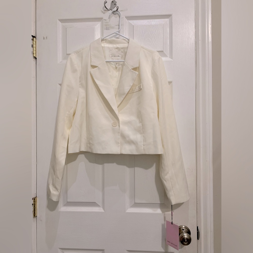 NWT Avec Les Filles Stretch Crepe Cropped Blazer. Size XL